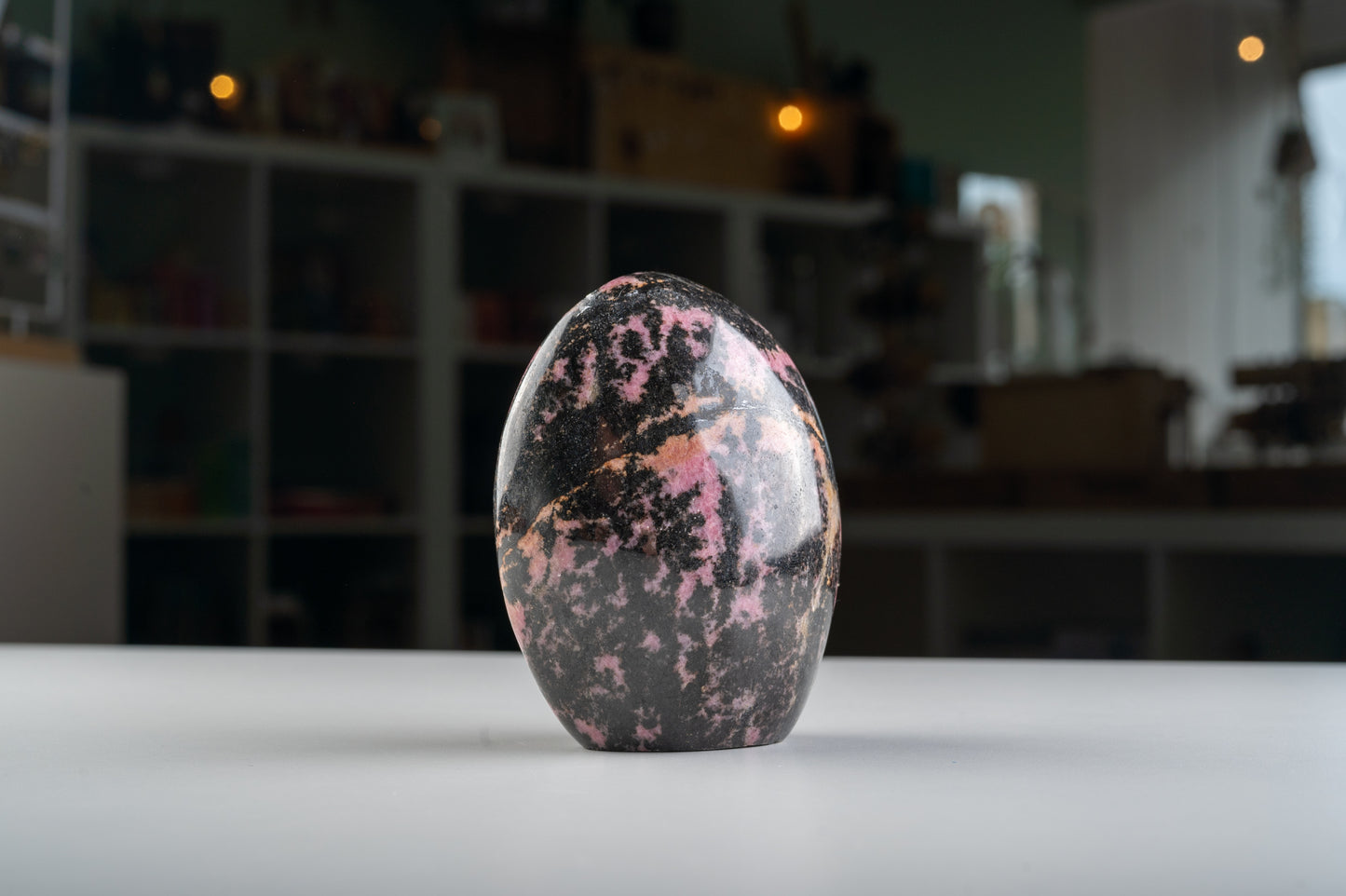 Rhodonite Madagascar 680g