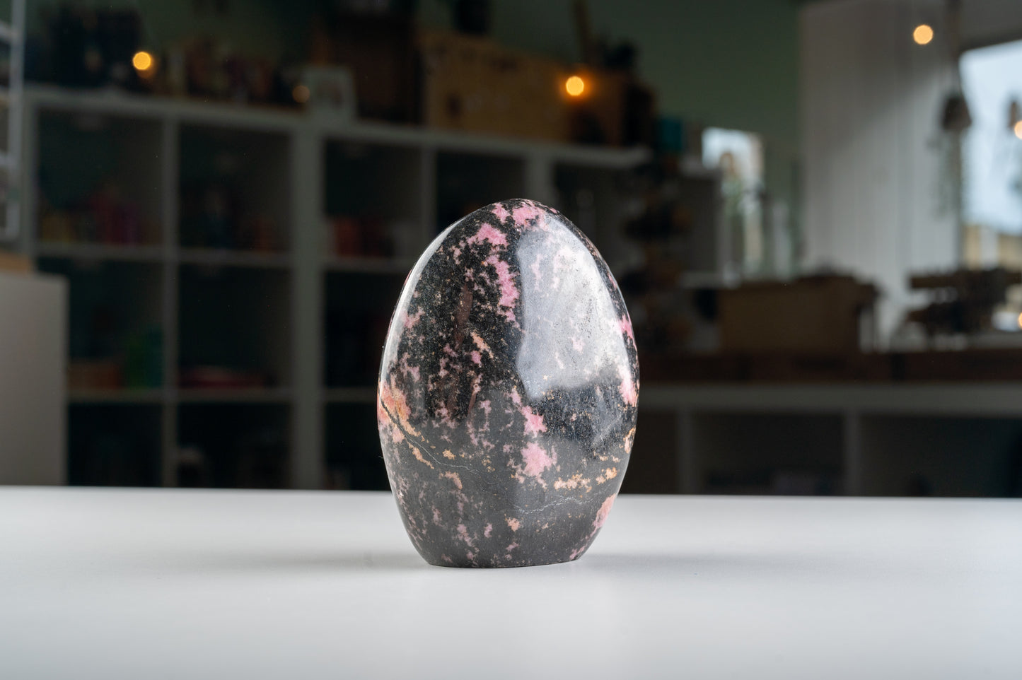 Rhodonite Madagascar 680g