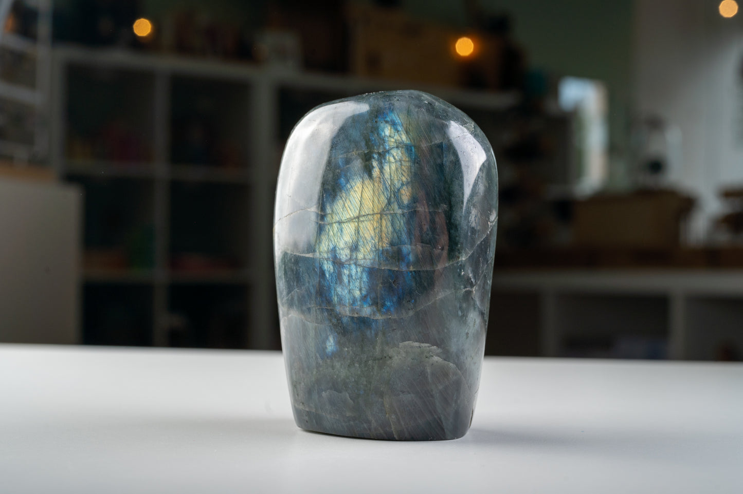 Labradorite bleue 635g