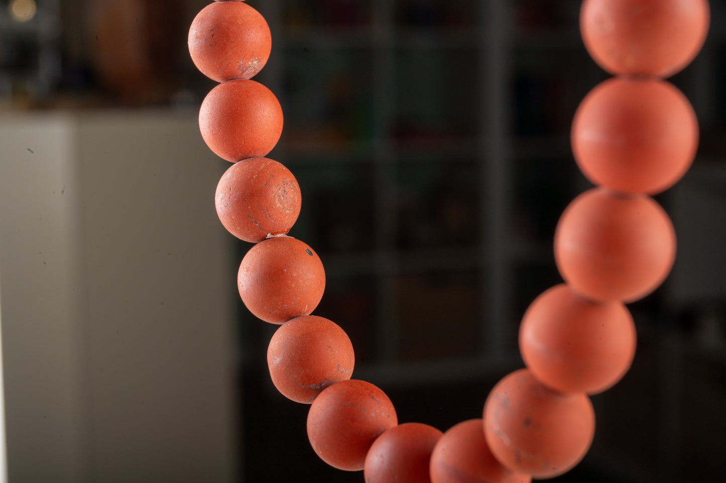 Bracelet en Jaspe Rouge – Ancrage et stabilité