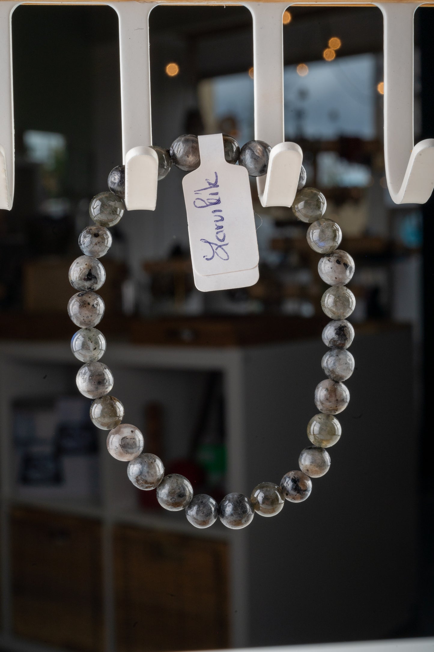 Bracelet en Larvikite – Protection, Sagesse & Équilibre
