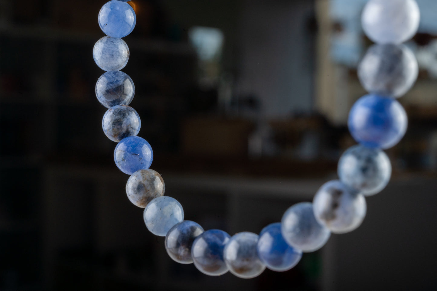 Bracelet en Sodalite – Clarté Mentale & Harmonie Intérieure