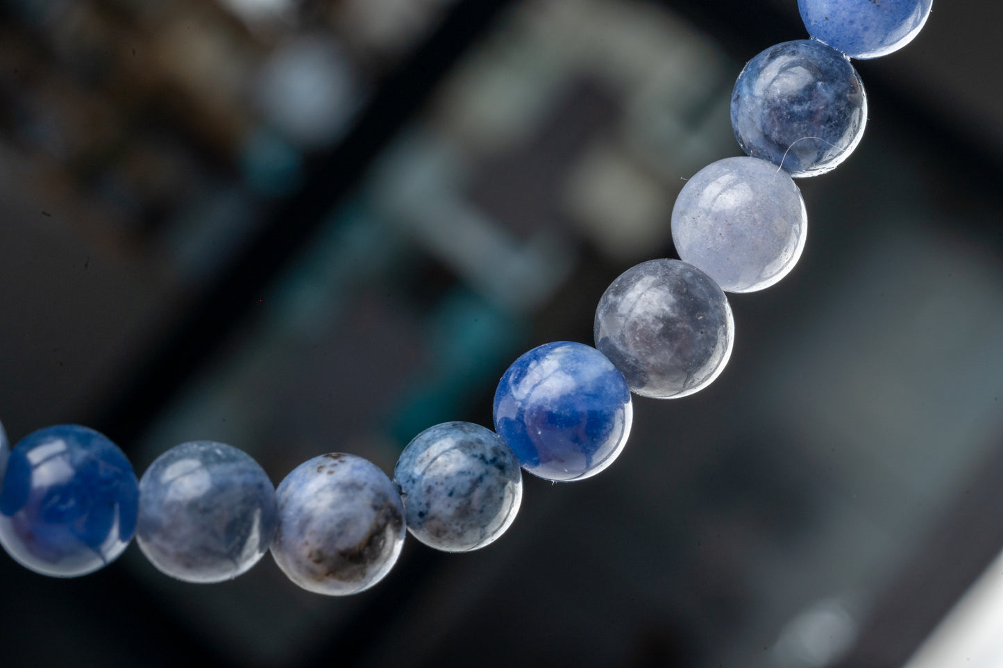 Bracelet en Sodalite – Clarté Mentale & Harmonie Intérieure